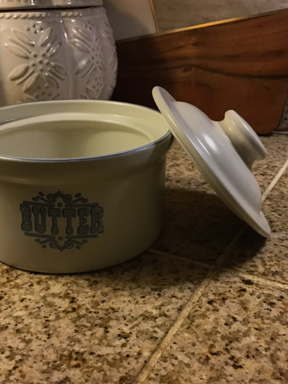 NEW Pfaltzgraff Butter Tub